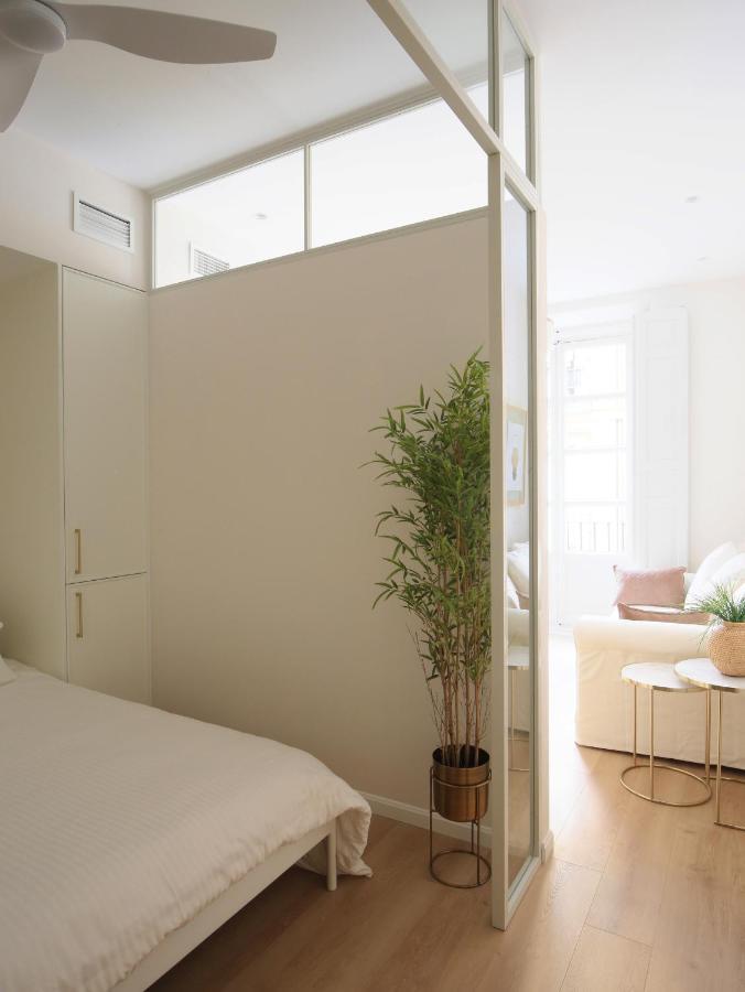 Staylish Studio Apartment In Malasana Madri Exterior foto