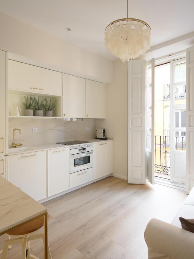 Staylish Studio Apartment In Malasana Madri Exterior foto